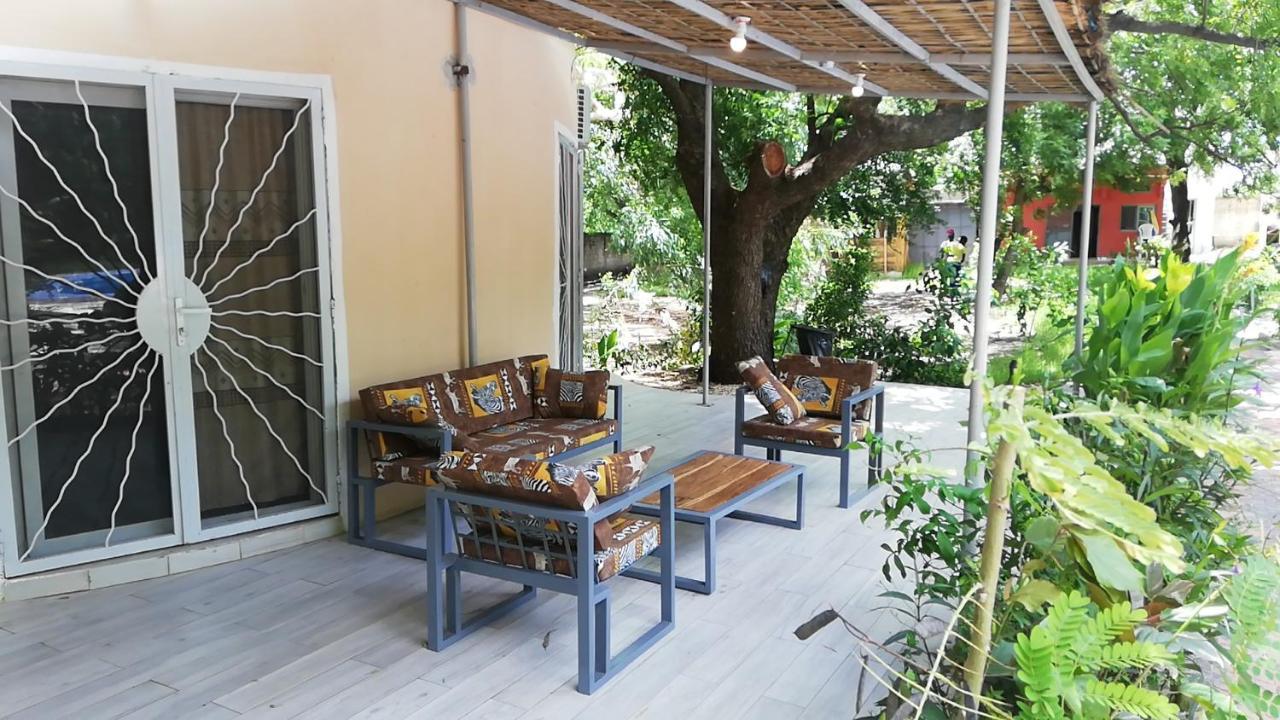Les Fromagers Hotel Missirah Exterior photo